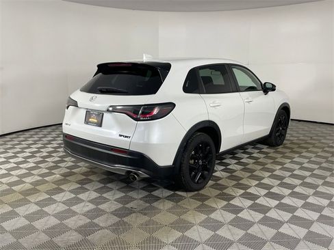 Used 2023 Honda HR-V Sport image 24