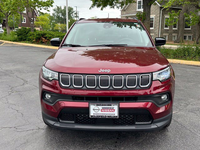 Used 2022 Jeep Compass Latitude AWD/4WD image 2
