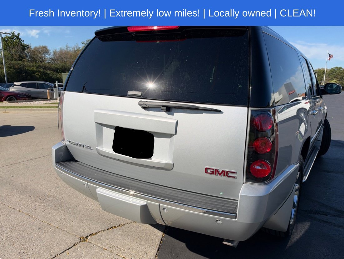 Used 2013 GMC Yukon XL Denali AWD/4WD image 12