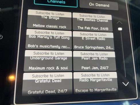 Used 2024 Subaru Ascent Premium w/ Convenience Package image 13