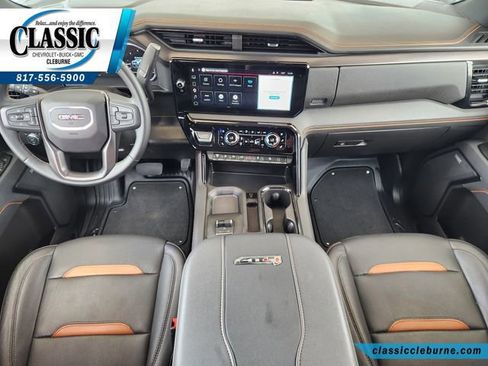 Used 2025 GMC Sierra 2500 AT4 w/ Technology Package AWD/4WD image 2