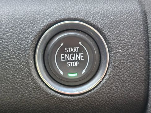 Used 2024 GMC Acadia Denali w/ Super Cruise Package image 34