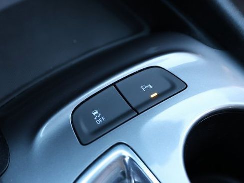 Used 2025 Chevrolet Malibu RS image 25