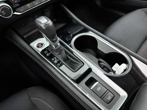 Used 2024 Nissan Altima 2.5 SV w/ SV Premium Package image 26