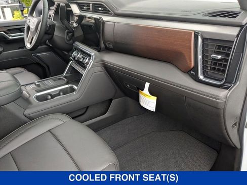 New 2025 GMC Sierra 2500 Denali w/ Denali Reserve Package image 39