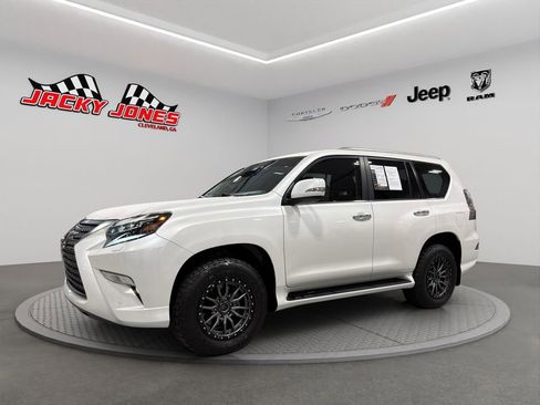 Used 2023 Lexus GX 460 Premium w/ Premium Package image 2