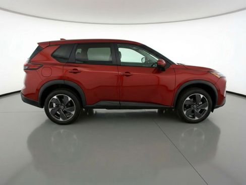 Used 2025 Nissan Rogue SV AWD/4WD image 11