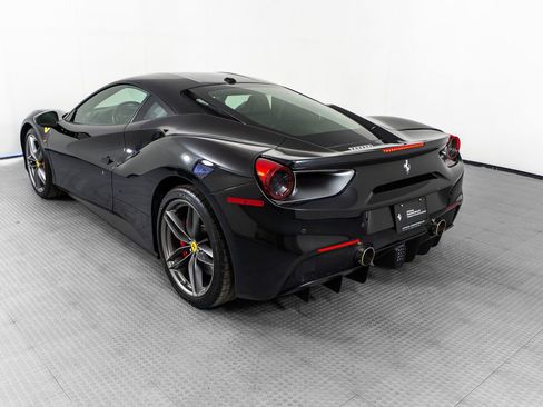 Certified 2019 Ferrari 488 GTB RWD image 4