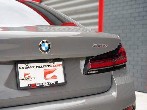 Used 2022 BMW 530i xDrive AWD/4WD image 9