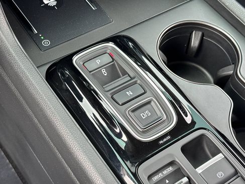 Certified 2025 Honda Pilot EX-L image 16