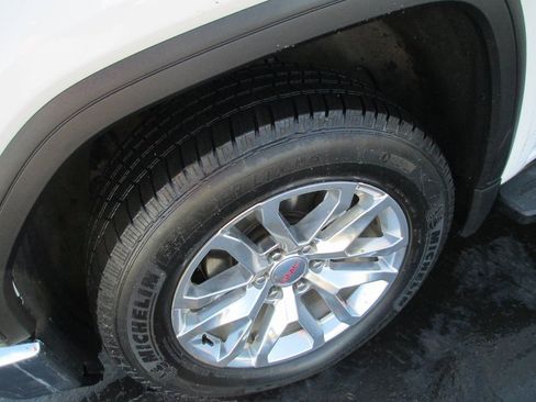 Used 2021 GMC Sierra 1500 SLT w/ SLT Premium Package image 12