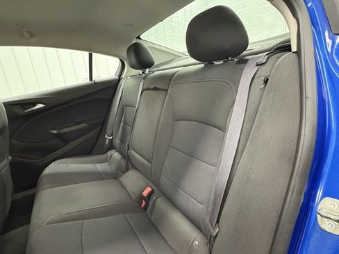 Used 2016 Chevrolet Cruze LT w/ Convenience Package image 9