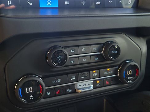 New 2025 Ford Bronco Badlands image 20