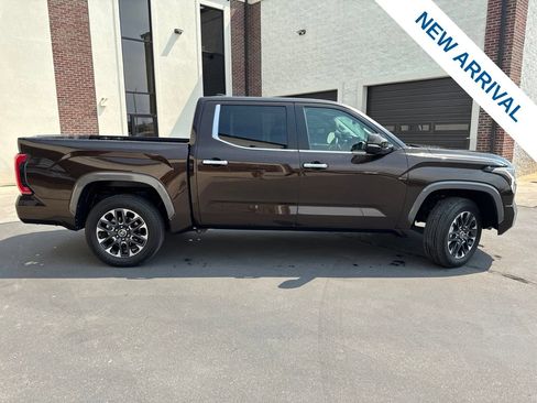 Used 2024 Toyota Tundra Limited AWD/4WD image 8