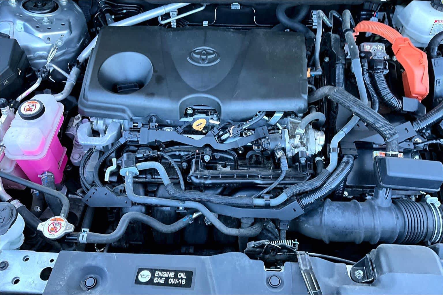 Used 2022 Toyota RAV4 XLE AWD/4WD image 31