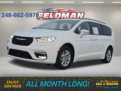 Used 2022 Chrysler Pacifica Touring-L