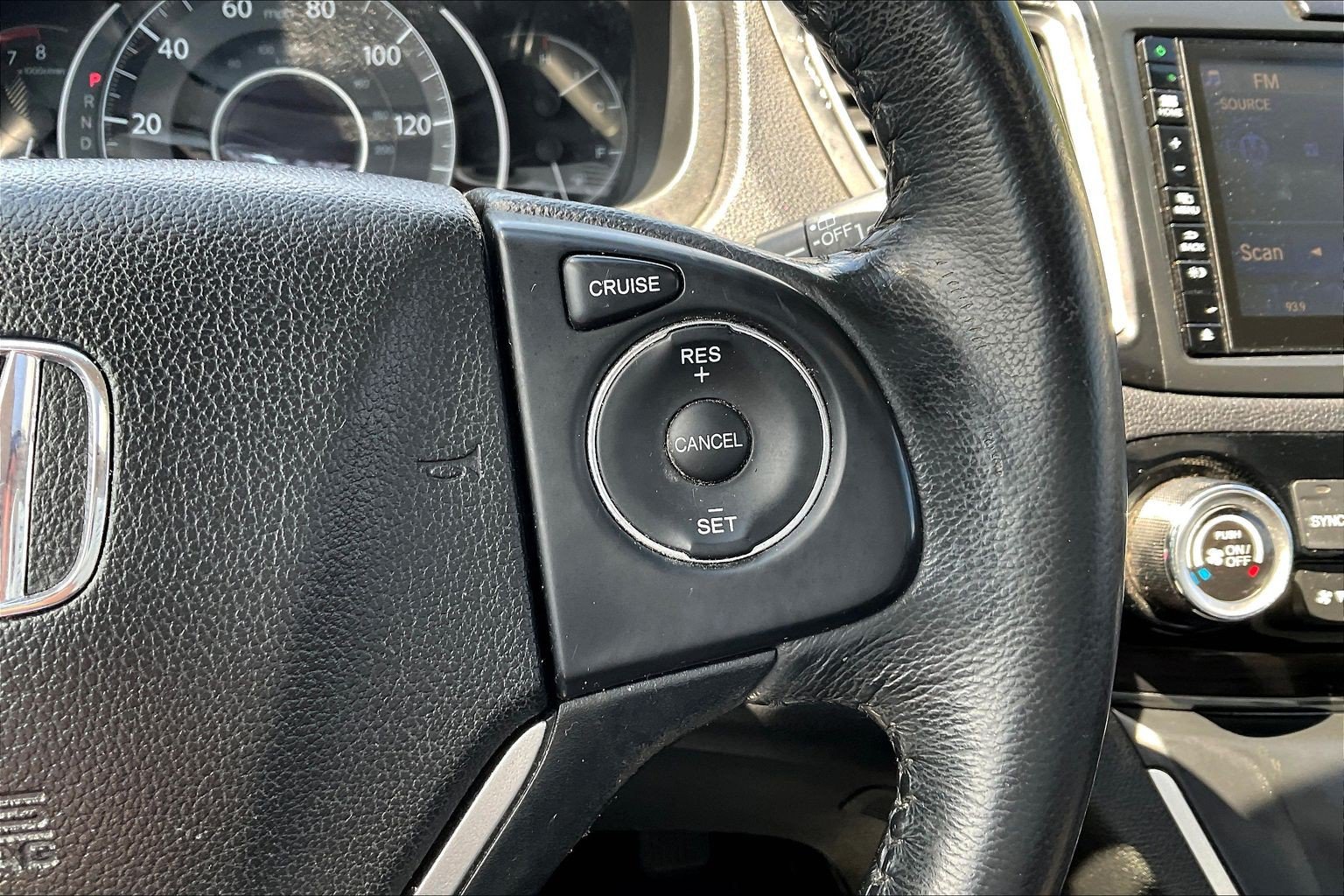 Used 2015 Honda CR-V EX-L image 12