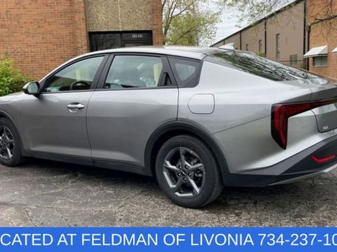 Used 2025 Kia K4 FWD image 6