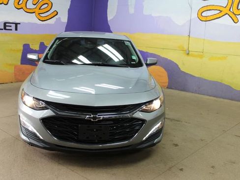 Used 2024 Chevrolet Malibu LT w/ Sport Edition FWD image 3