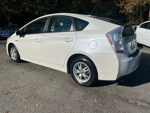 Used 2010 Toyota Prius Two image 2