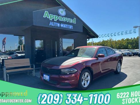 Used 2020 Dodge Charger SXT image 1