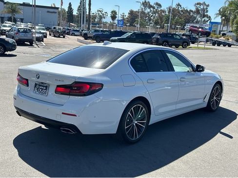 Used 2021 BMW 540i w/ Premium Package RWD image 6