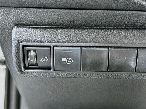 Used 2025 Toyota Corolla LE FWD image 17