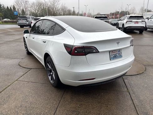 Used 2023 Tesla Model 3 Standard Range image 6