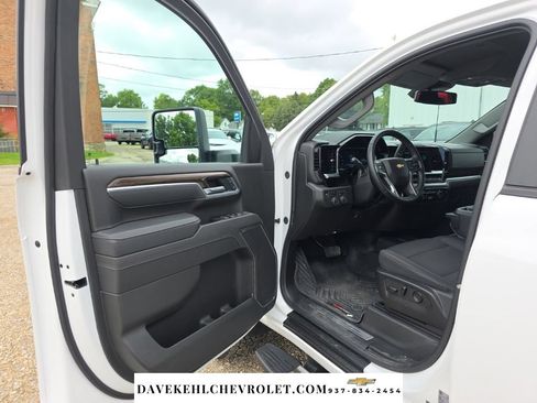 Used 2025 Chevrolet Silverado 2500 LT w/ All Star Edition AWD/4WD image 9