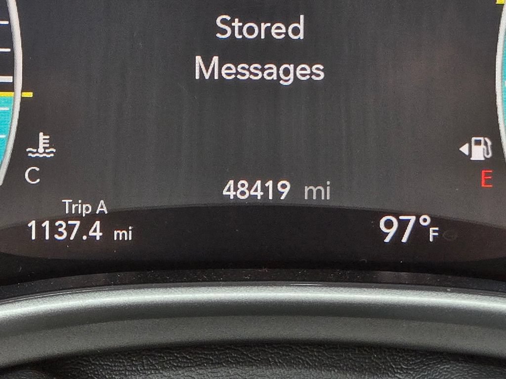Used 2025 Chrysler Pacifica Select FWD image 25