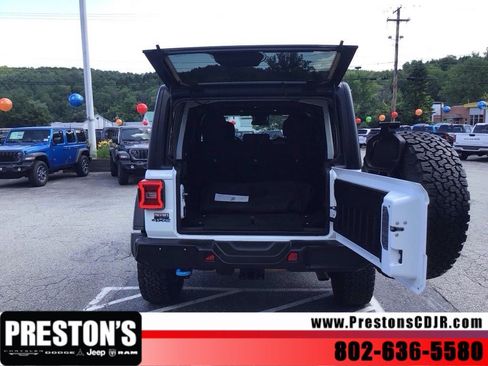 Used 2024 Jeep Wrangler Unlimited Rubicon 4xe AWD/4WD image 5