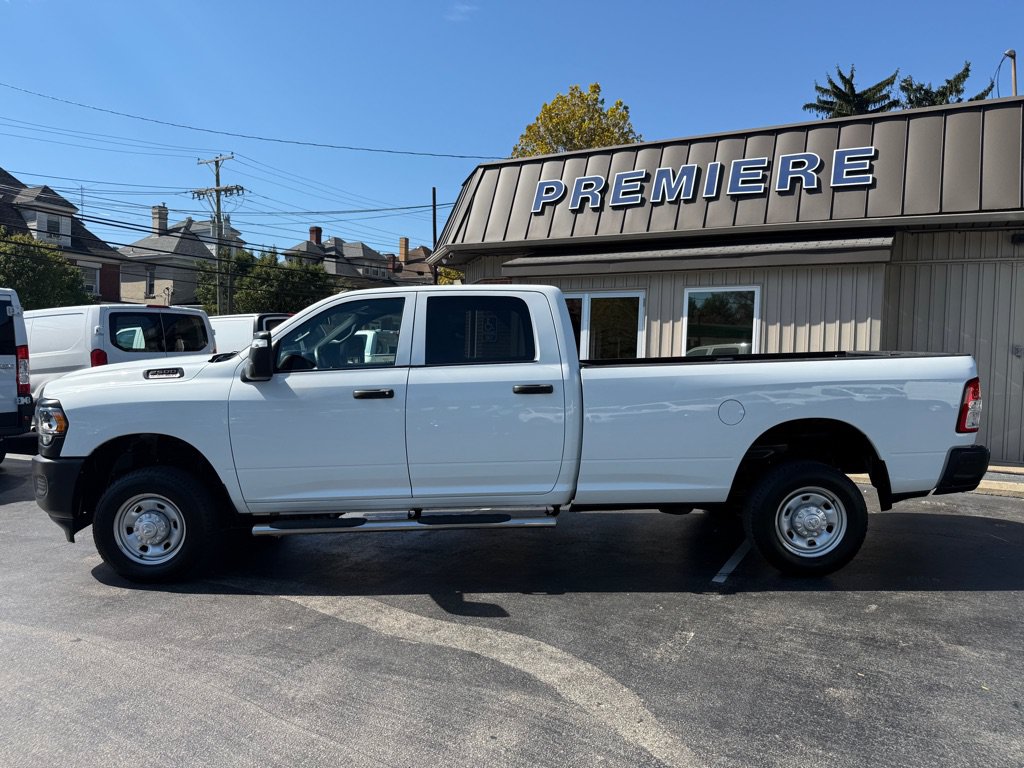 Used 2023 RAM 2500 Tradesman AWD/4WD image 3