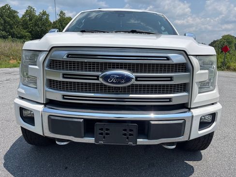 Used 2015 Ford F150 Platinum w/ Equipment Group 701A Luxury AWD/4WD image 8
