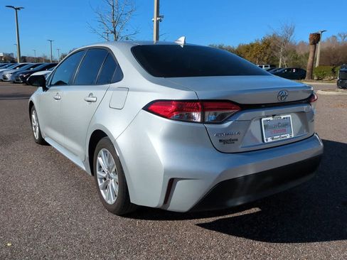 Certified 2023 Toyota Corolla LE w/ LE Convenience Package image 4