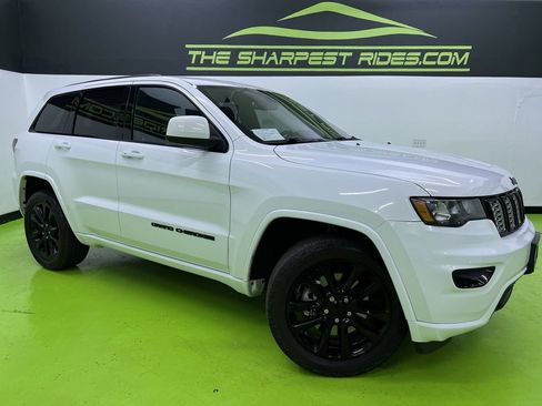 Used 2021 Jeep Grand Cherokee Laredo X AWD/4WD image 1