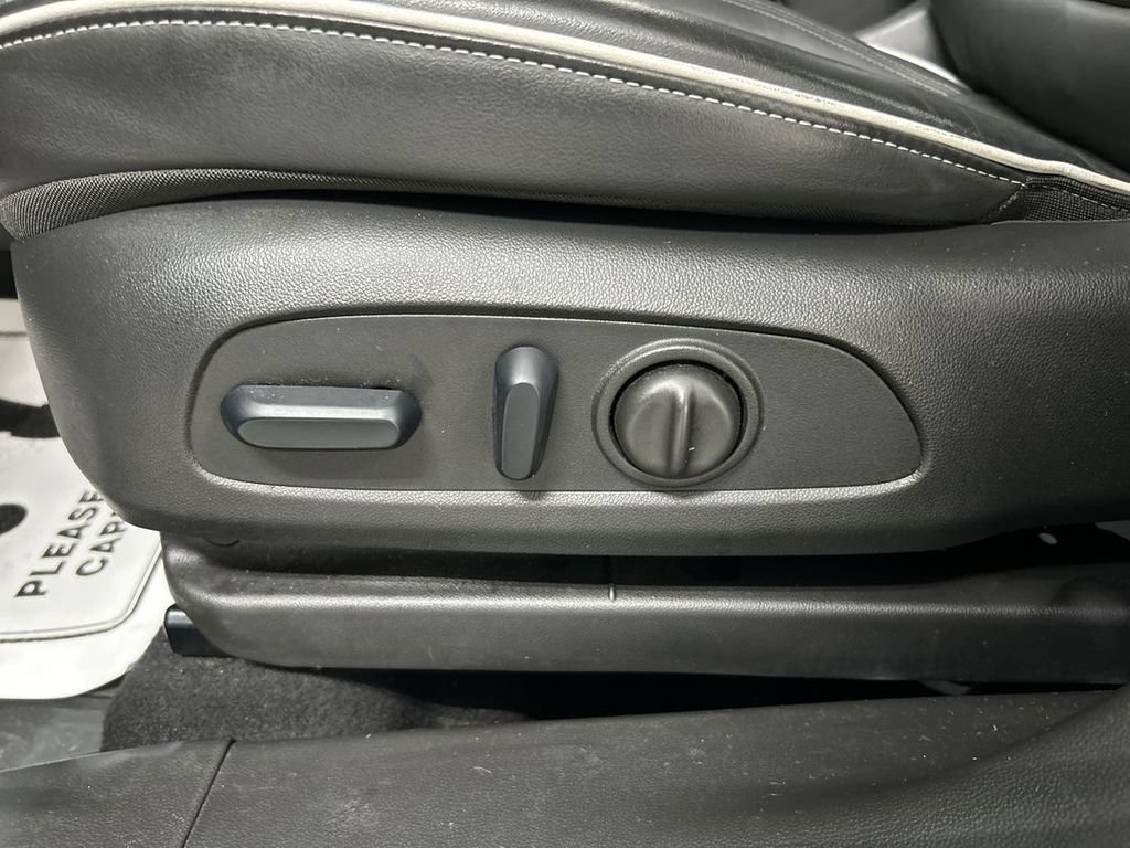 Certified 2024 Buick Encore GX Avenir w/ Avenir Convenience Package AWD/4WD image 10