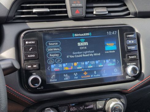 New 2025 Nissan Versa SR w/ Trunk Package image 16