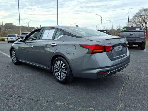 Used 2025 Nissan Altima 2.5 SV image 6