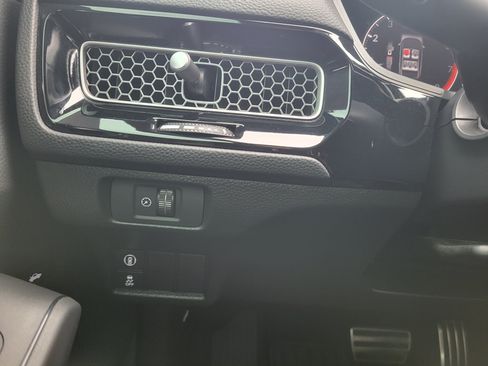 Used 2022 Honda Civic Sport image 15