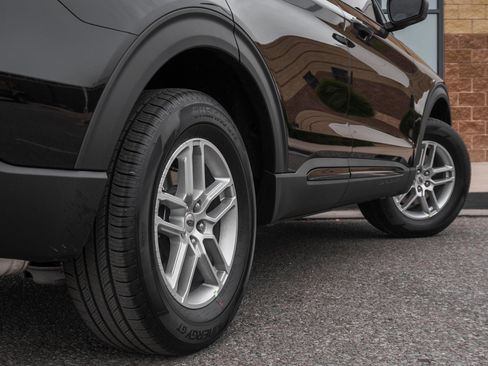 New 2026 Ford Explorer Active image 11