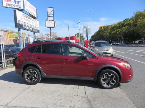 Used 2015 Subaru Crosstrek 2.0i Limited image 8