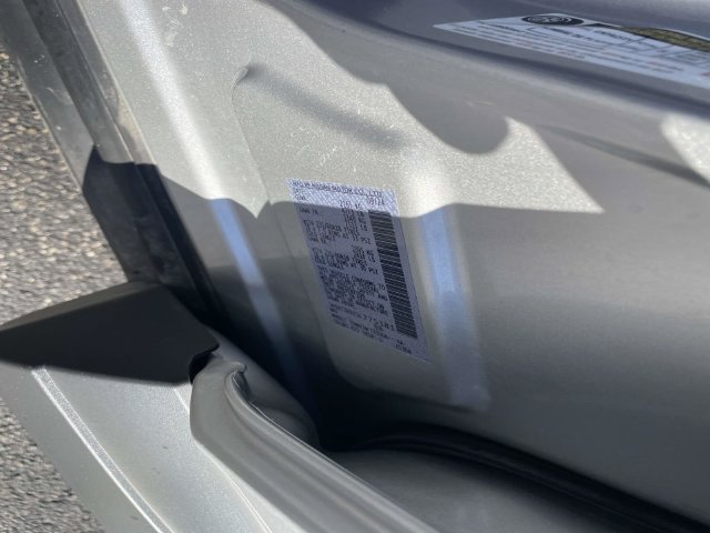 Used 2025 Nissan Rogue SV AWD/4WD image 25