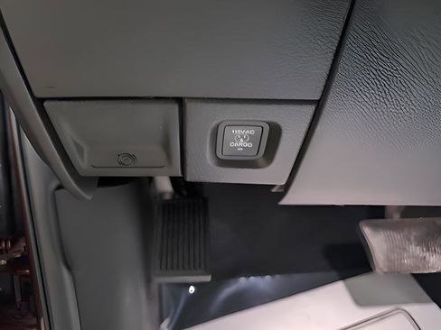 Certified 2022 RAM 2500 Laramie image 8