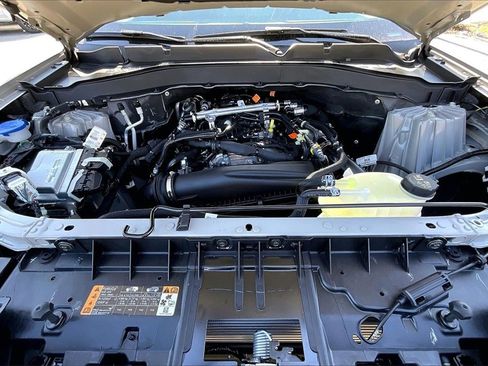 New 2026 Ford Explorer Active w/ Active Comfort Package image 9