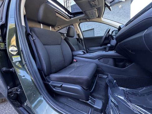 Used 2016 Honda HR-V EX image 17
