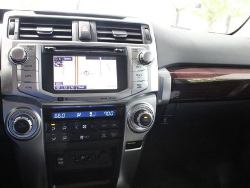 Used 2017 Toyota 4Runner Limited AWD/4WD image 7