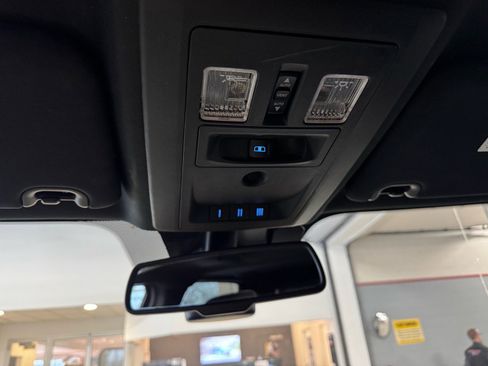 Used 2017 RAM 1500 Limited image 19