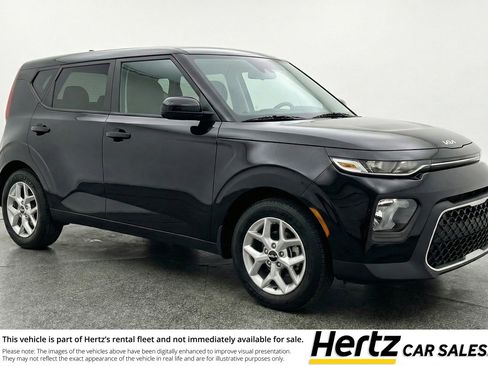 Used 2025 Kia Soul LX w/ LX Technology Package image 1