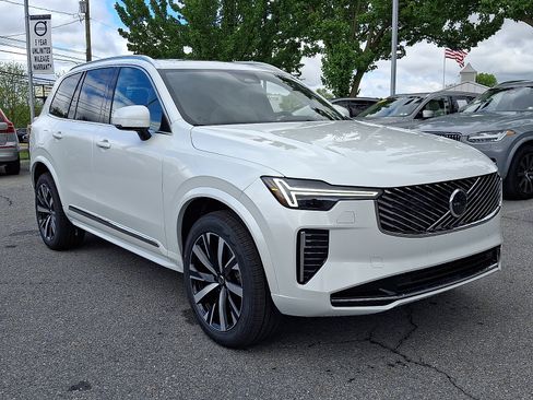 New 2026 Volvo XC90 B5 Core w/ Protection Package Premier AWD/4WD image 1