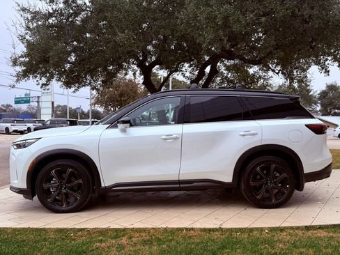 Certified 2026 INFINITI QX60 Autograph w/ Dark Cargo Package image 9